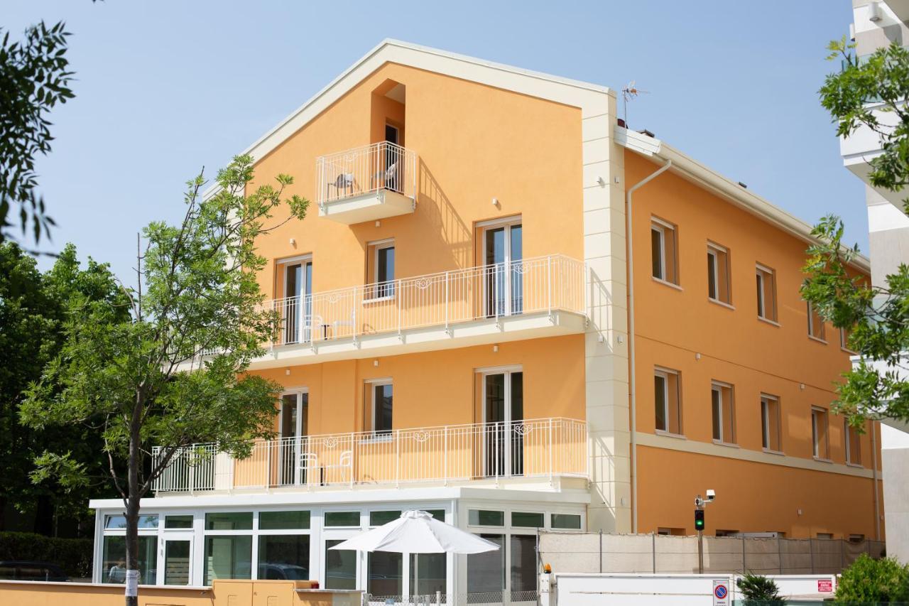 Stalegro Residence Чезенатико Екстериор снимка